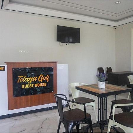 Reddoorz Near Araya Family Club House Hotel Malang Exterior photo